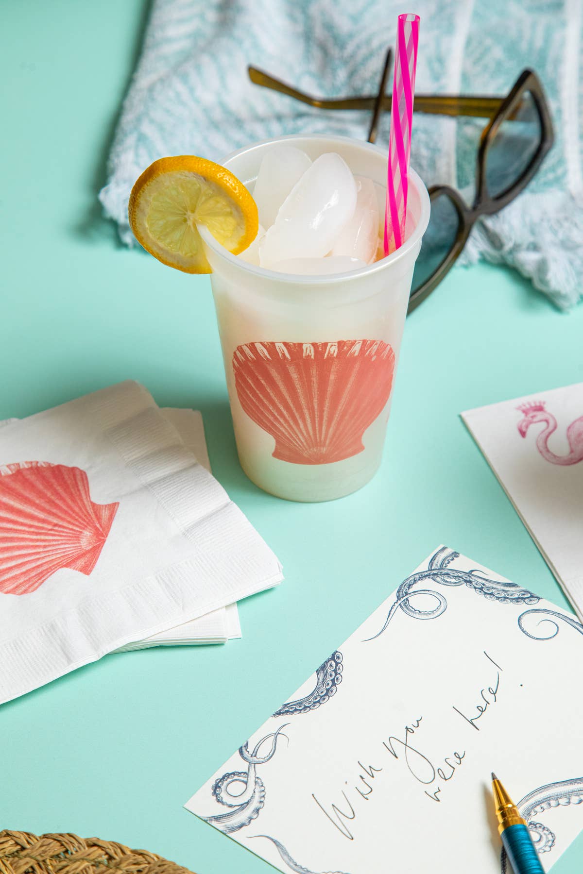 Scallop 16oz Pearlized Cups